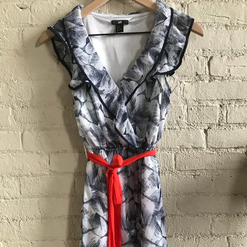 ✨3 for $10✨H&M | Ruffled Tie Dress with Belt Sz 4